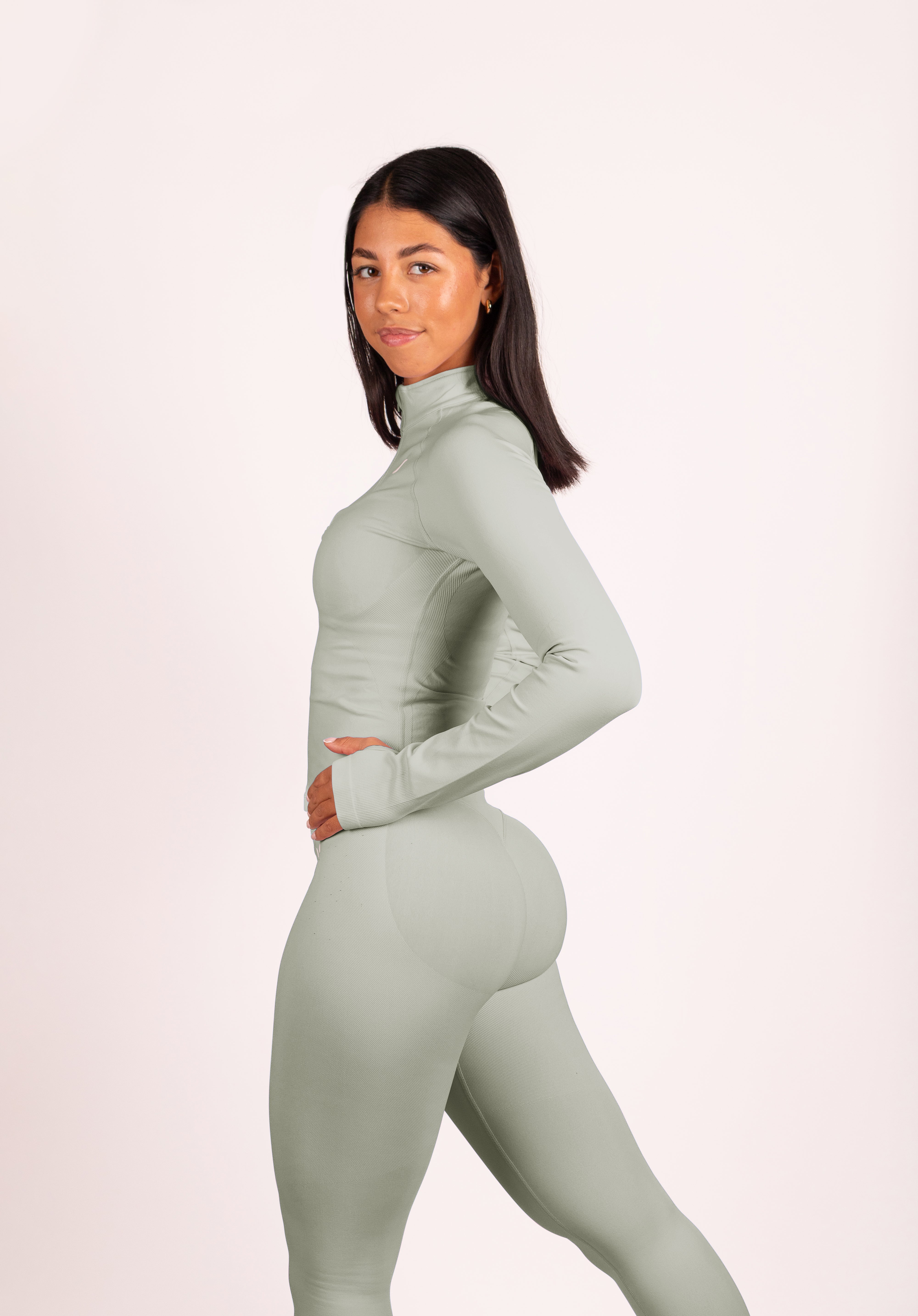 Beau | Premium High Performance Scrunch Leggings - Elfenbein
