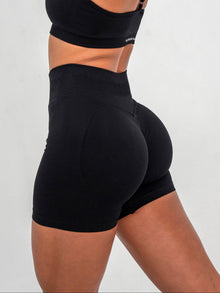 Luna | Premium Seamless Scrunch Short - Black