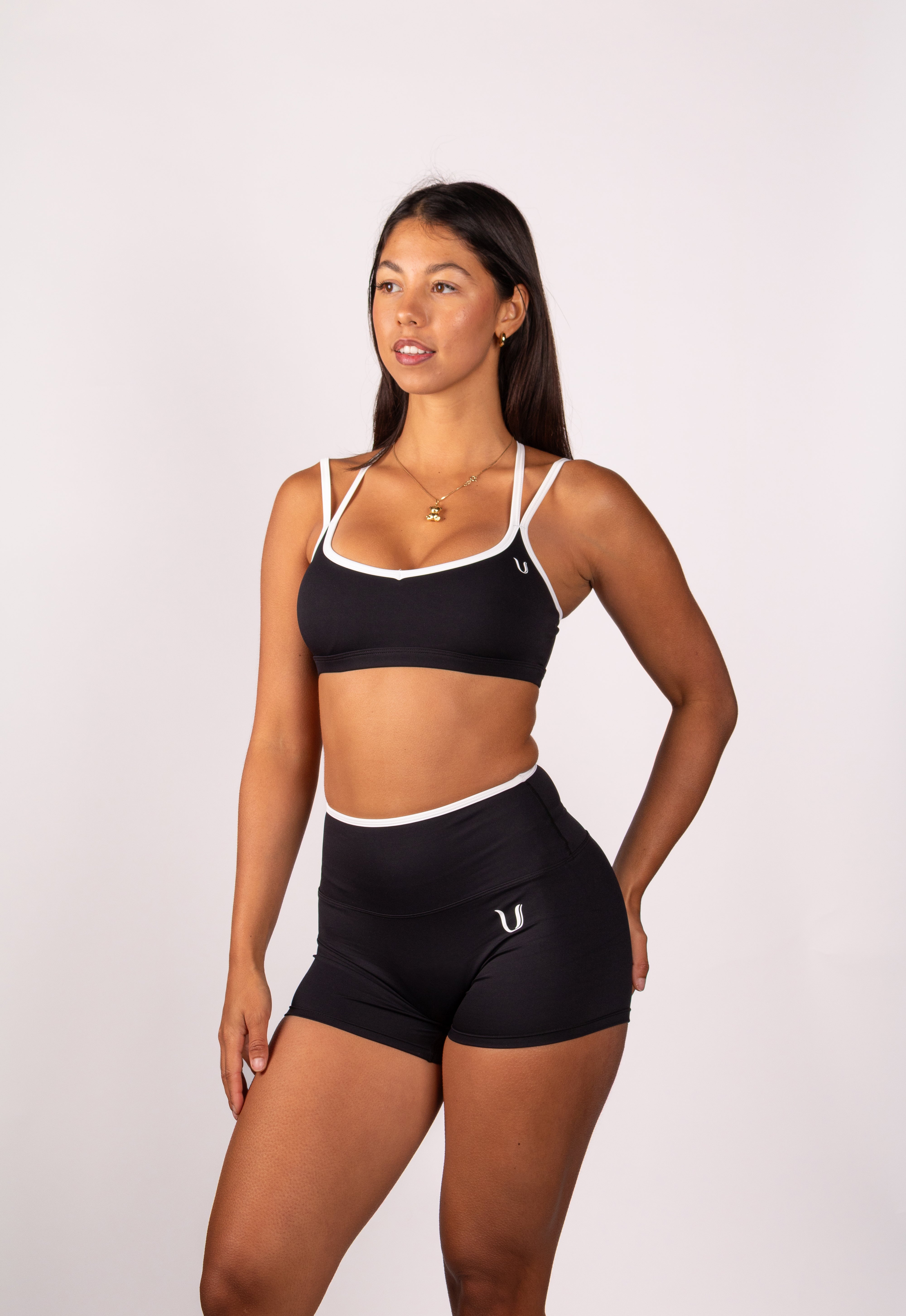 Ivy | Short Core – Noir